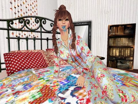 カップルにおすすめ!couvertureさんの新作ベッド