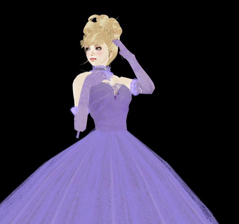 香り立つ、花レースのロングドレス