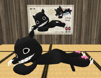 猫？　ギィｰのソファー