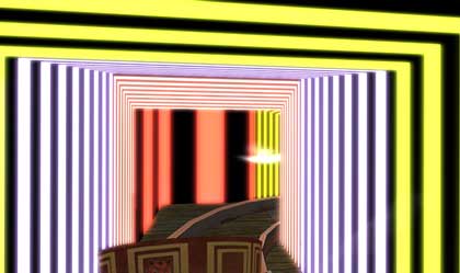 【線路脇に「幽霊屋敷」が出来た!】