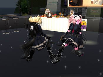 踊り狂う人たち