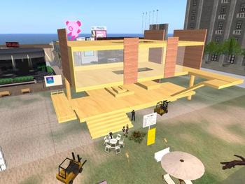 建築中に集う