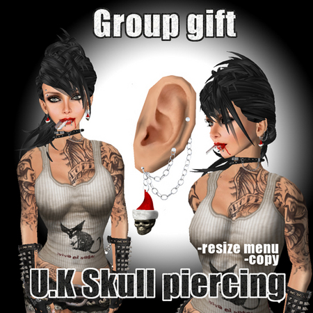 UK. Skull santa piercing